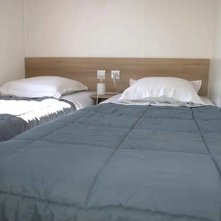 Mobil Home Luxe 8 Personnes Avec Wifi Onzain Exterior foto